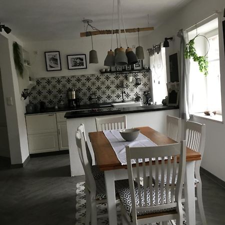 Haus Finchen - Alte Naeherei Hückelhoven Extérieur photo